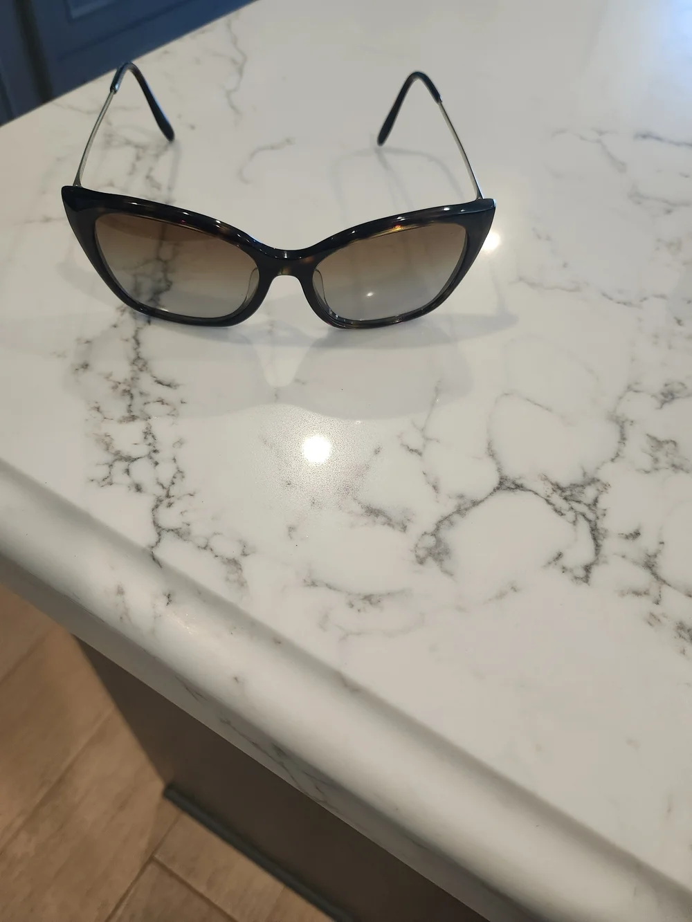 Prada Dark Tortoise w/ thin gold-toned metal temples Sunglasses w/Case & cloth
